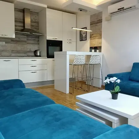 Fellini Apartman