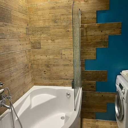 Apartman Fellini